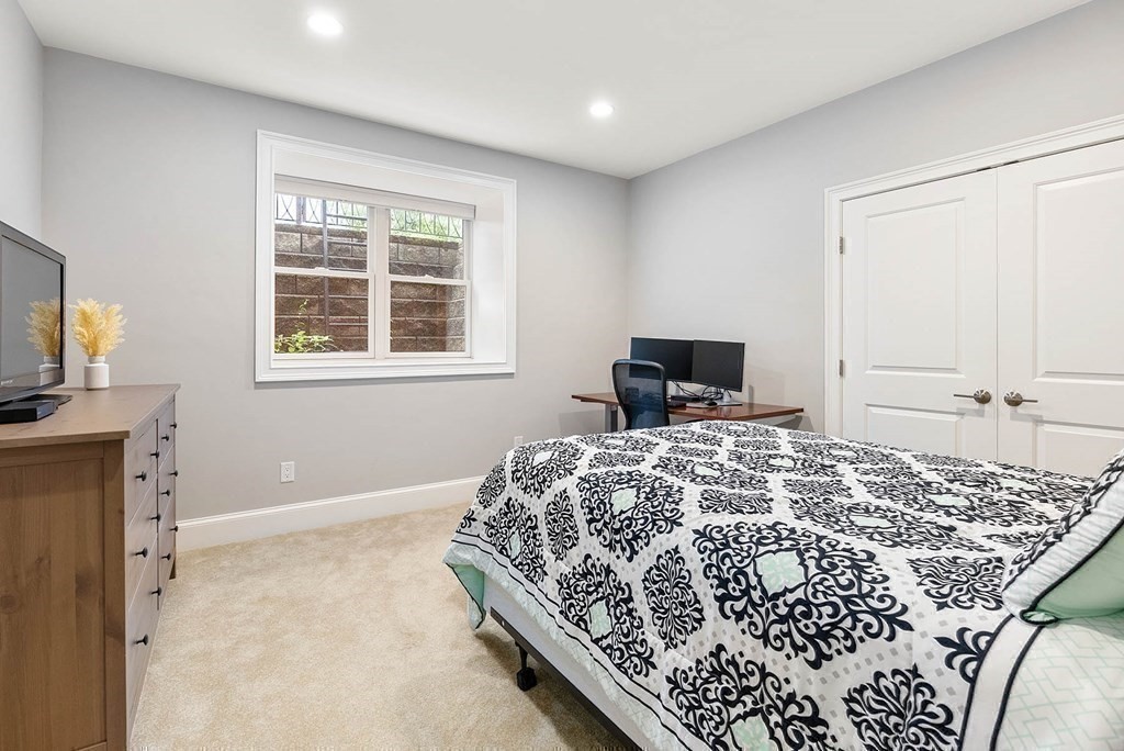 240 Wiswall Road Newton, MA 02459 - Photo 27 of 36