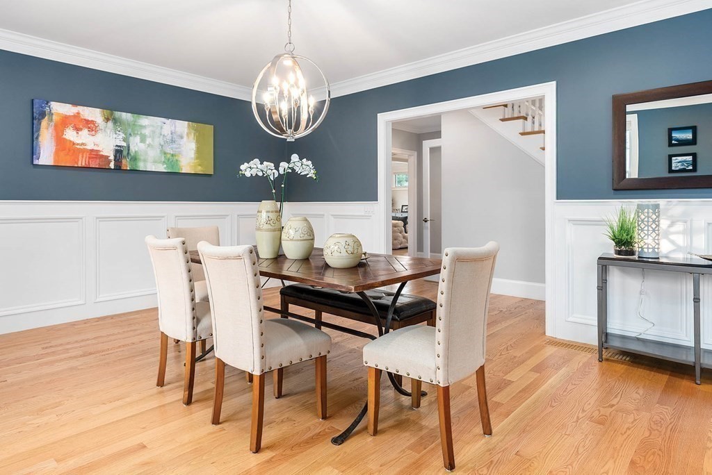 240 Wiswall Road Newton, MA 02459 - Photo 5 of 36