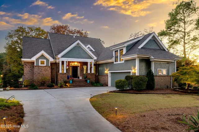 $689,000 | 112 Cedar Court, Wallace, NC 28466