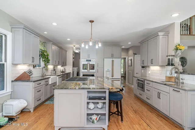 $689,000 | 112 Cedar Court, Wallace, NC 28466