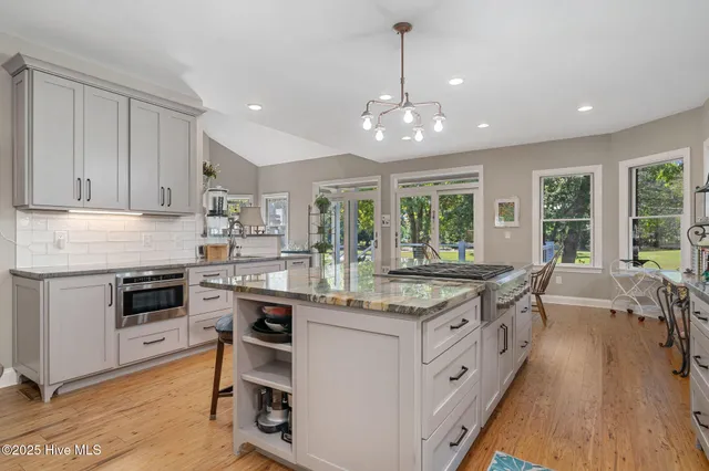 $689,000 | 112 Cedar Court, Wallace, NC 28466