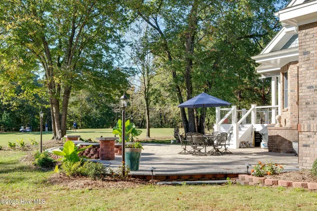 $689,000 | 112 Cedar Court, Wallace, NC 28466