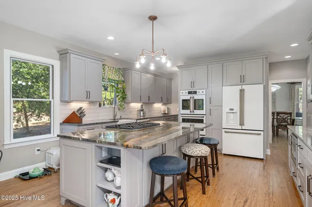 $689,000 | 112 Cedar Court, Wallace, NC 28466