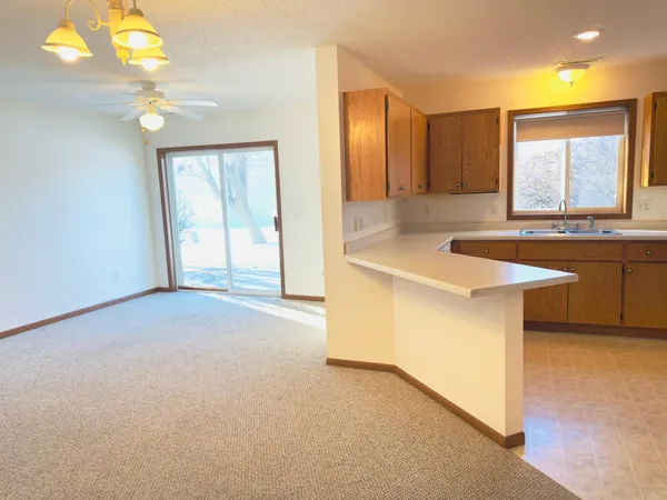 $189,900 | 939 Cypress Road, Unit 25, St. Cloud, MN 56303