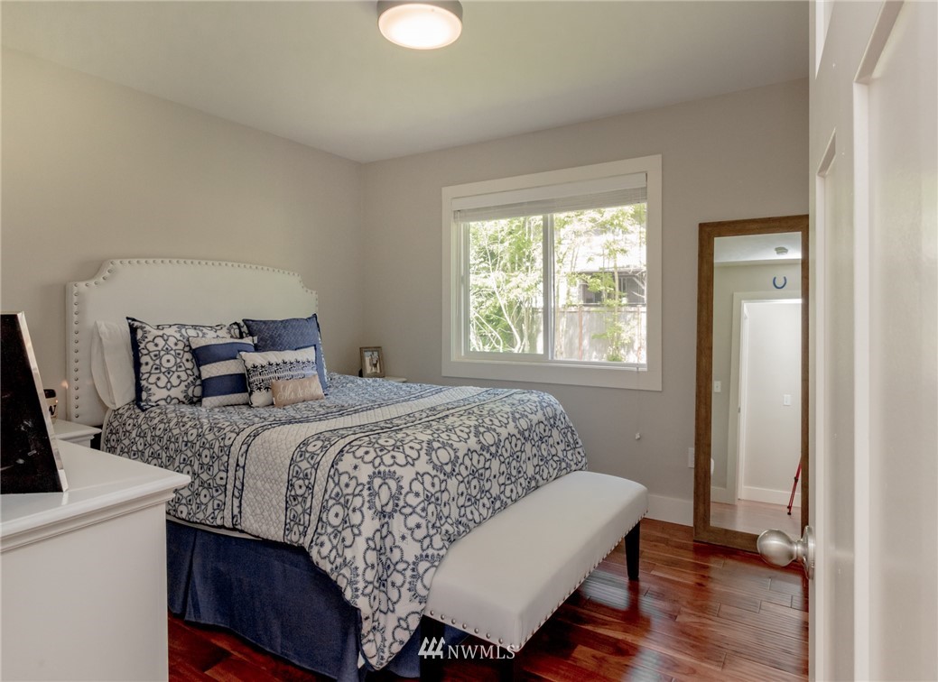 3912 Northeast 23rd Place Renton, WA 98056 - Photo 13 of 20 Gallery Image 13