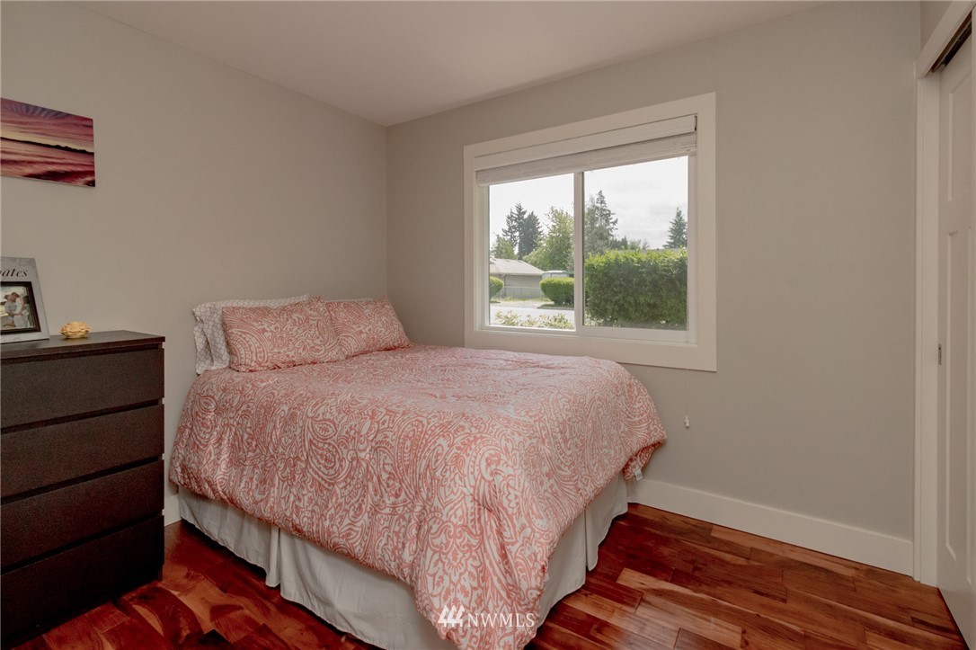 3912 Northeast 23rd Place Renton, WA 98056 - Photo 15 of 20 Gallery Image 15