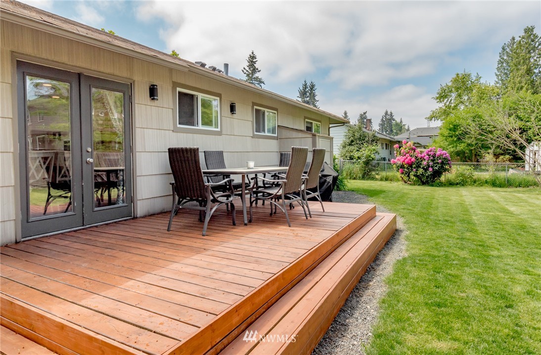 3912 Northeast 23rd Place Renton, WA 98056 - Photo 17 of 20 Gallery Image 17