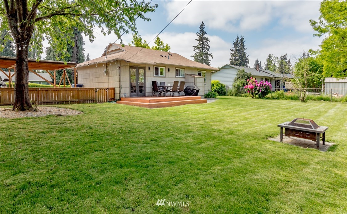 3912 Northeast 23rd Place Renton, WA 98056 - Photo 18 of 20 Gallery Image 18