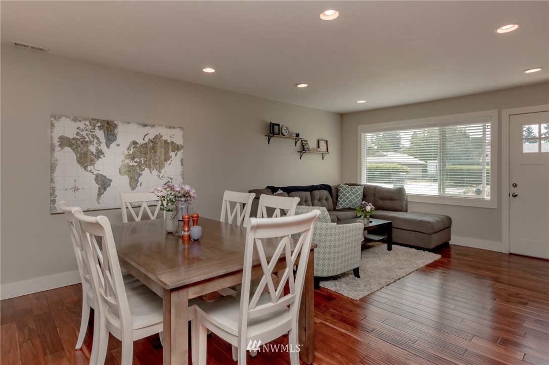 3912 Northeast 23rd Place Renton, WA 98056 - Photo 10 of 20 Gallery Image 10