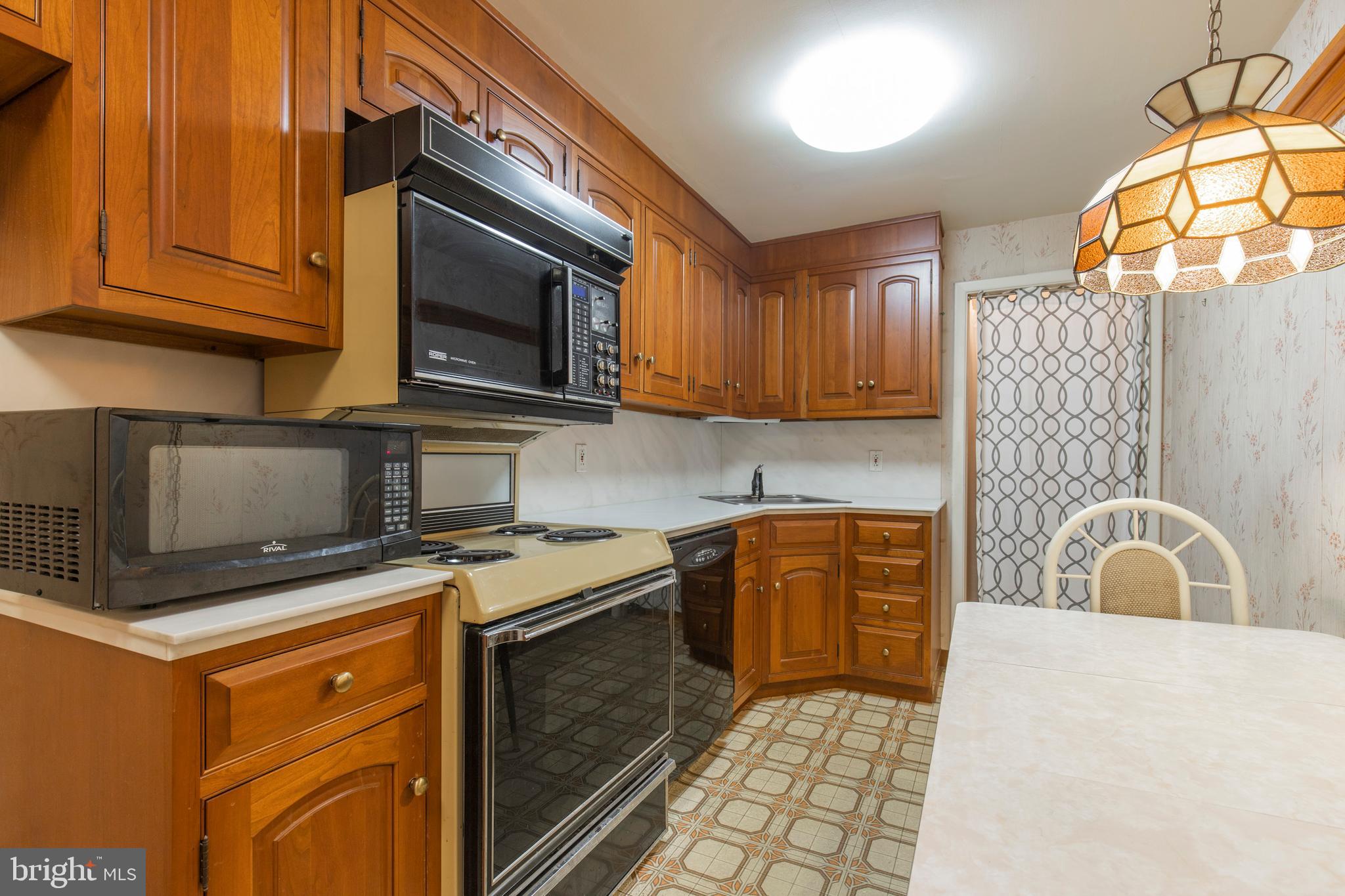 29 Collier Circle Ridley Park, PA 19078 - Photo 11 of 37