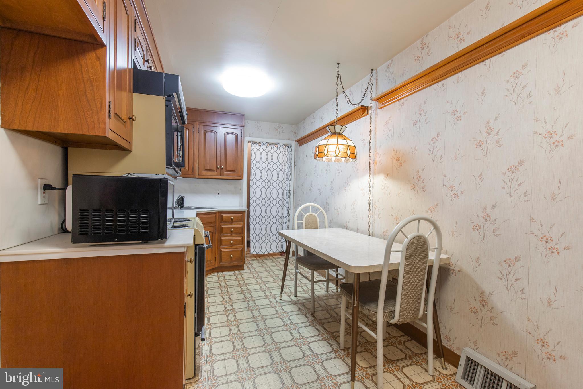 29 Collier Circle Ridley Park, PA 19078 - Photo 13 of 37