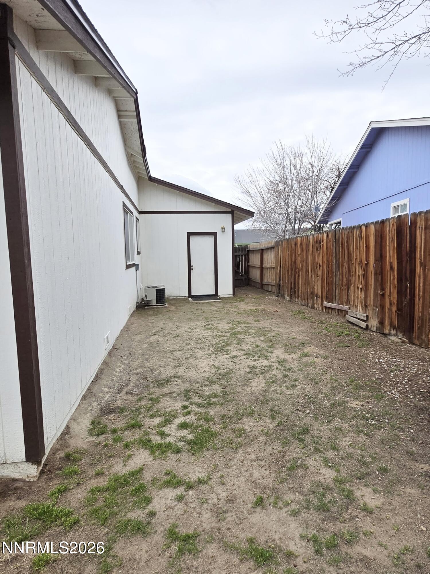 476 Jennys Lane Fernley, NV 89408 - Photo 24 of 29 a view of a backyard of the house