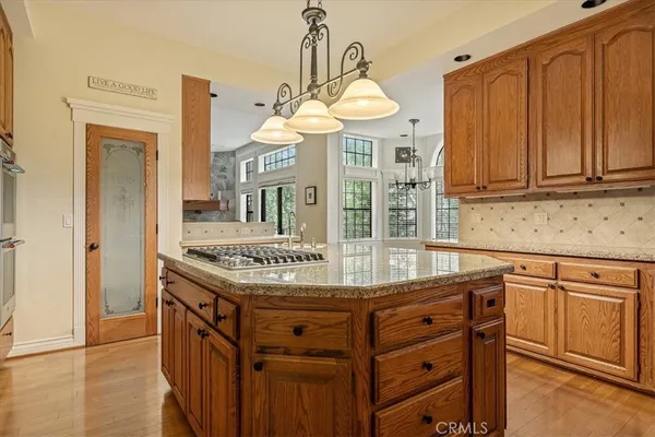 $2,195,000 | 490 Bay View Court, Lake Arrowhead, CA 92352
