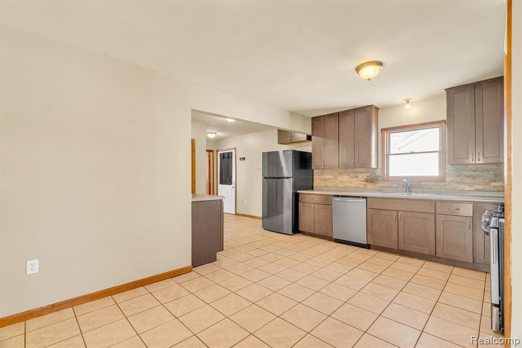 5412 Sandusky Road Peck, MI 48466 - Photo 19 of 40