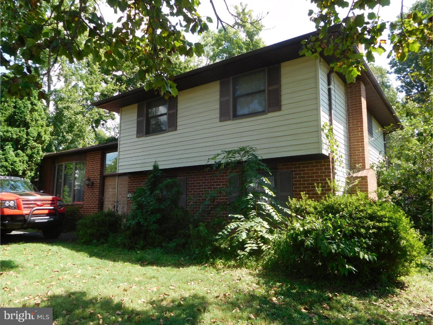 163 Hancock Road Warminster, PA 18974 - Photo 2 of 2