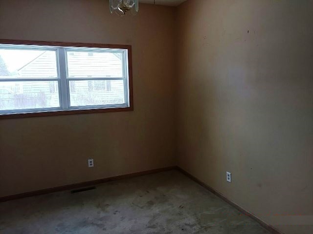 3004 Ruth Street Rockford, IL 61103 - Photo 9 of 14 Gallery Image 9