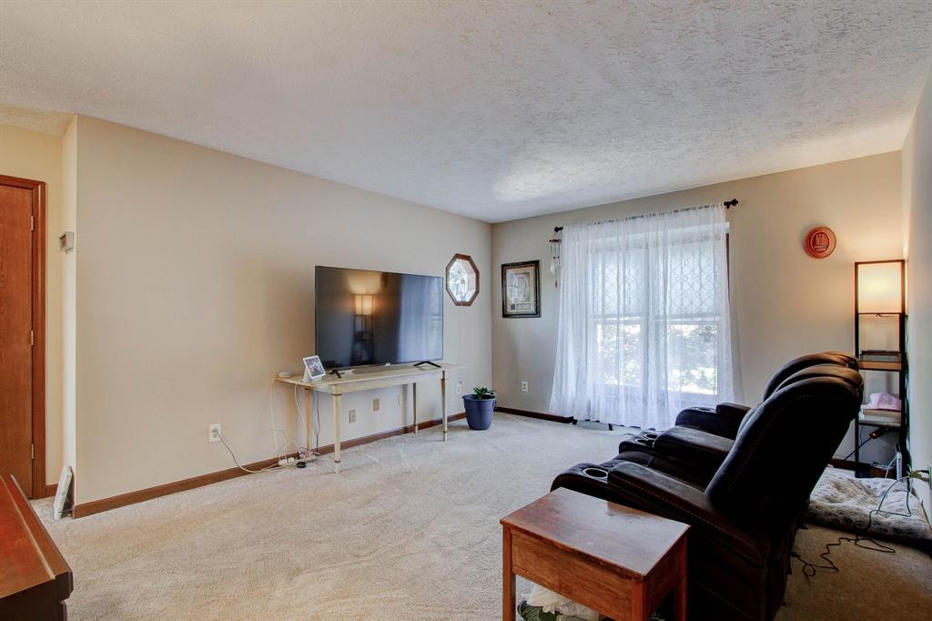 5567 RidgeHill Way Avon, IN 46123 - Photo 8 of 43 Gallery Image 8