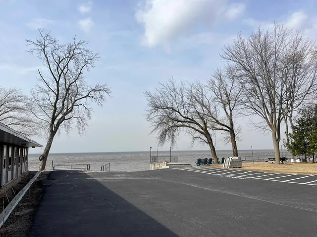 $279,000 | N8931 County Rd DK, Unit 11 12 13, Luxemburg, WI 54217