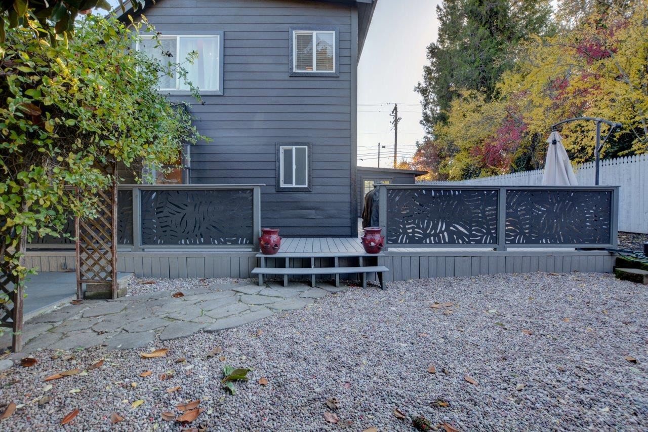 2194 Lower River Road Grants Pass, OR 97526 - Photo 16 of 56 Backyard
