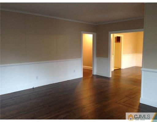 129 Kimberly Road Colonia, NJ 07067 - Photo 4 of 25