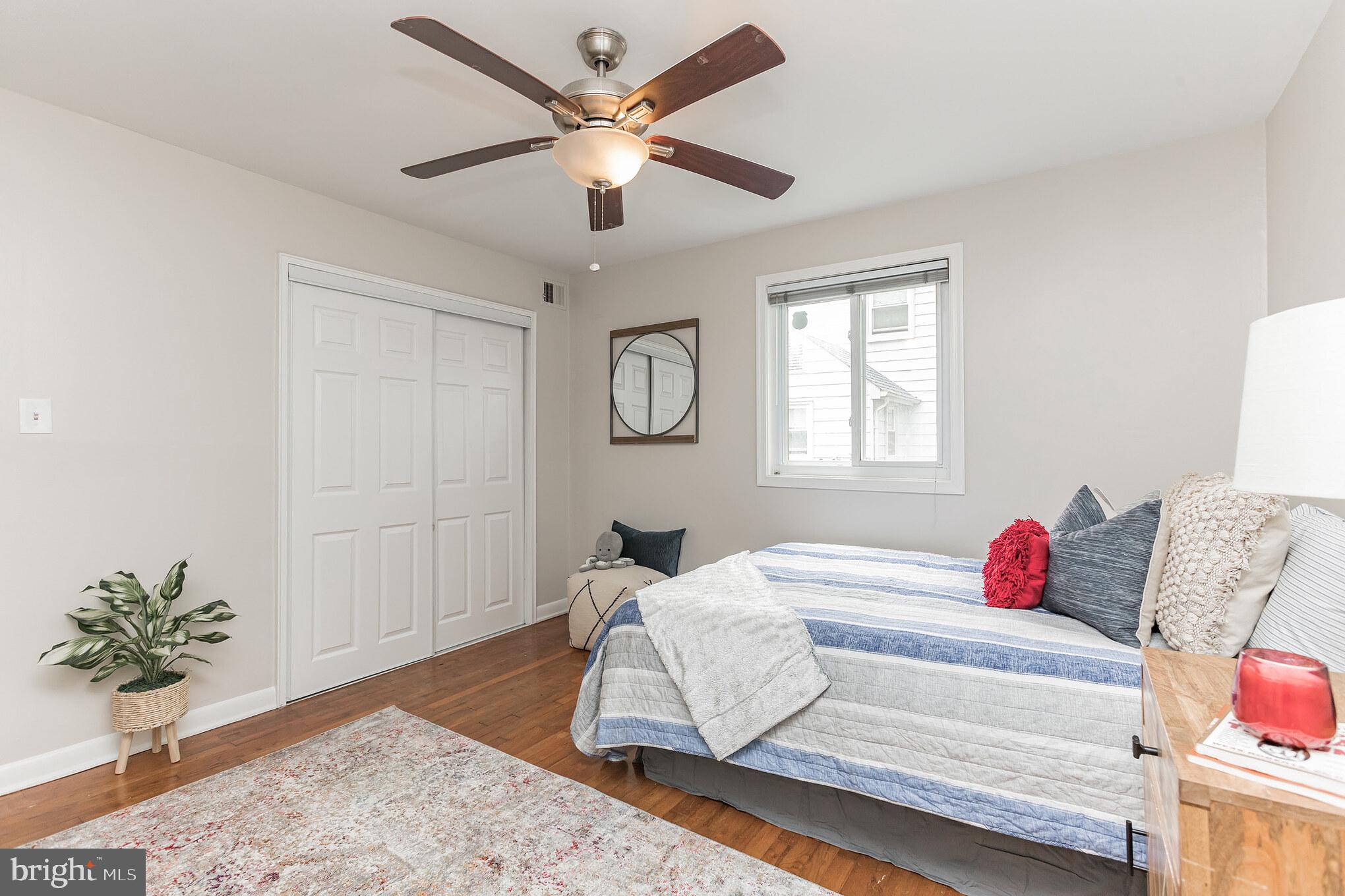 916 Robin Road Silver Spring, MD 20901 - Photo 12 of 30 Ceiling fan