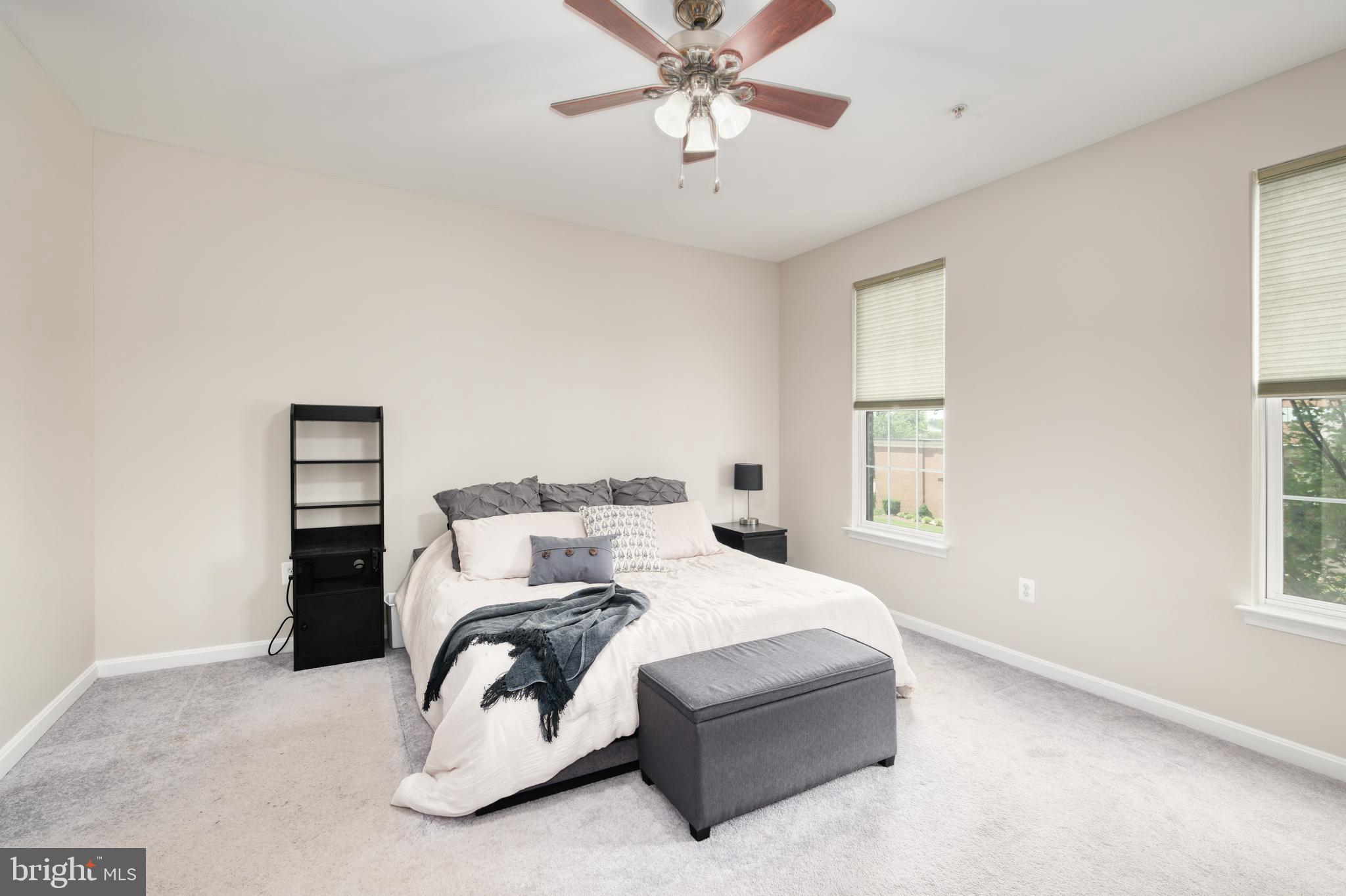 9583 Center Street Manassas, VA 20110 - Photo 23 of 34 Huge spacious primary bedroom w/2 walk-in closets
