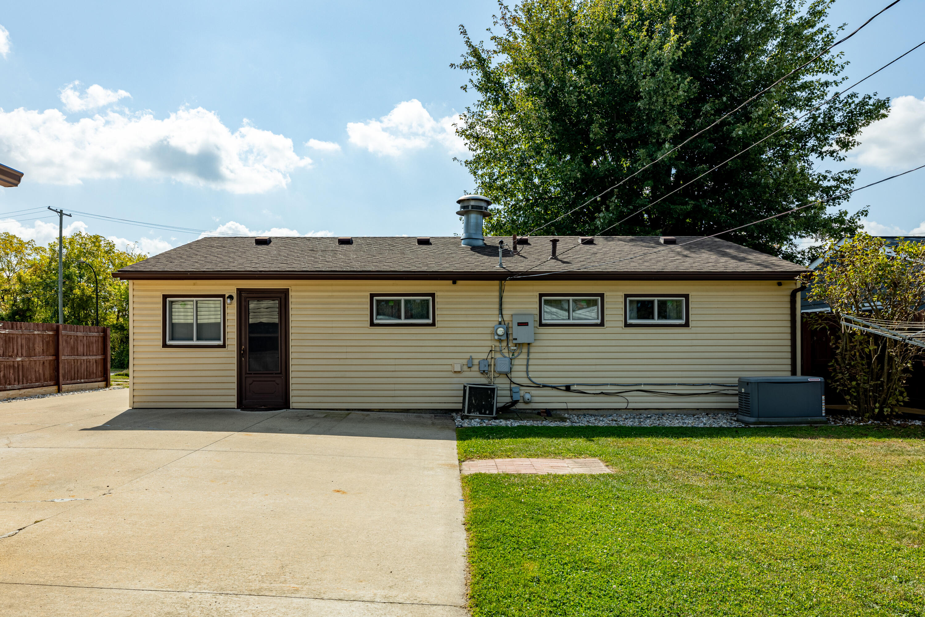 1759 Grove Road Ypsilanti, MI 48198 - Photo 26 of 32 1759 Grove Rd (13 of 33)