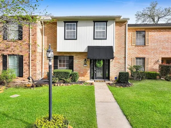$174,900 | 5720 Townhouse Lane, Beaumont, TX 77707