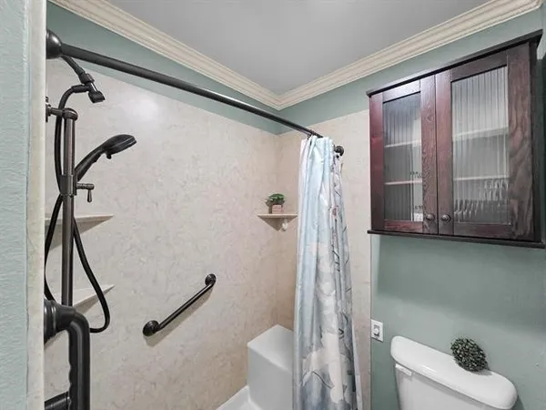 $174,900 | 5720 Townhouse Lane, Beaumont, TX 77707