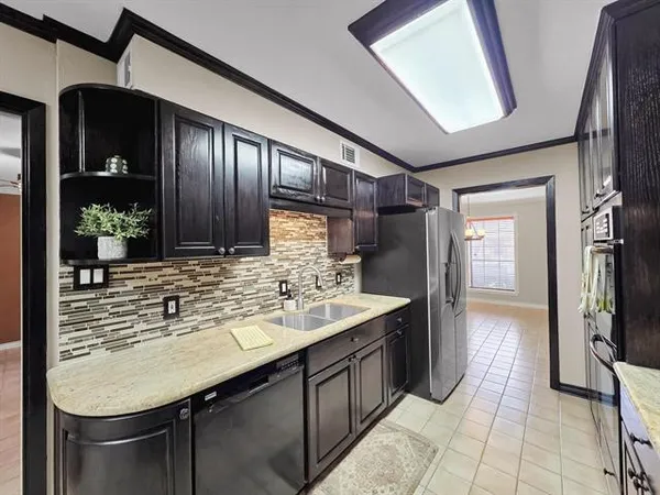 $174,900 | 5720 Townhouse Lane, Beaumont, TX 77707