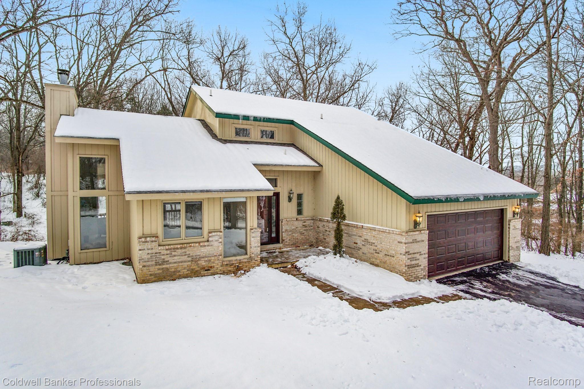 5079 Orion Road Rochester, MI 48306 - Photo 3 of 40 5079-Orion-Rd-03.JPG