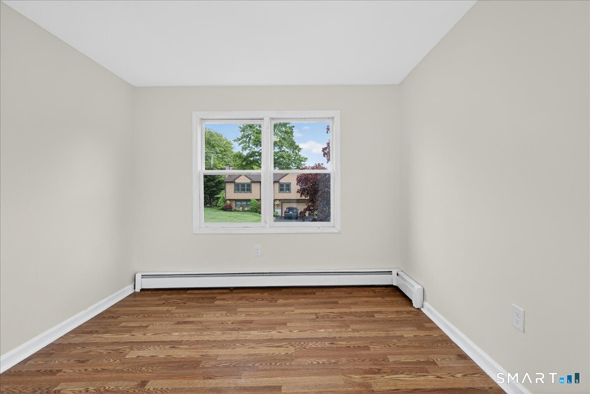 492 Long Hill Road Middletown, CT 06457 - Photo 19 of 40