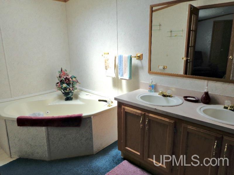 4086 Lake Ellwood Road Florence, WI 54121 - Photo 12 of 16 Gallery Image 12