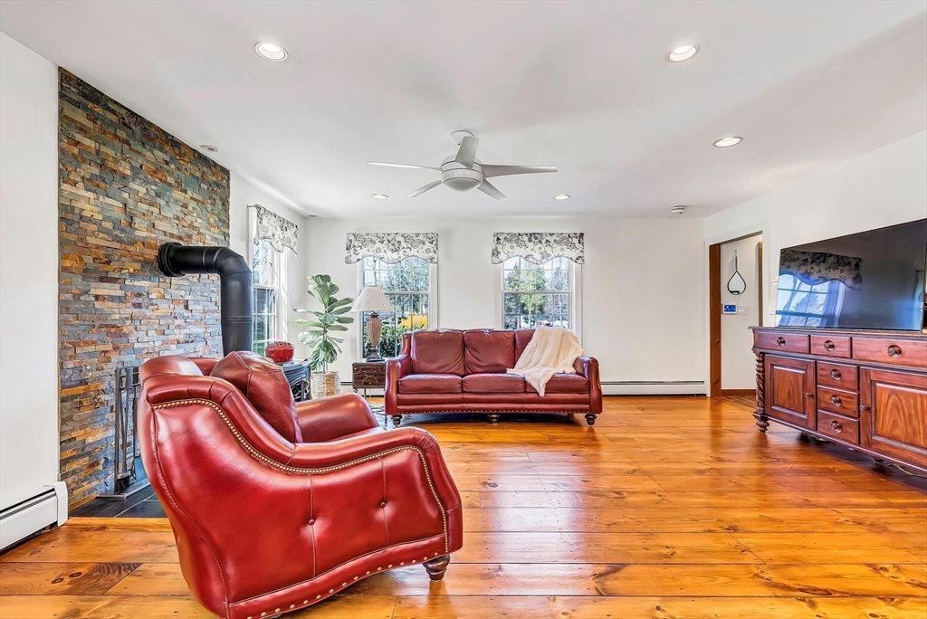 320 Chestnut Hill Road Millville, MA 01529 - Photo 7 of 42 Gallery Image 7