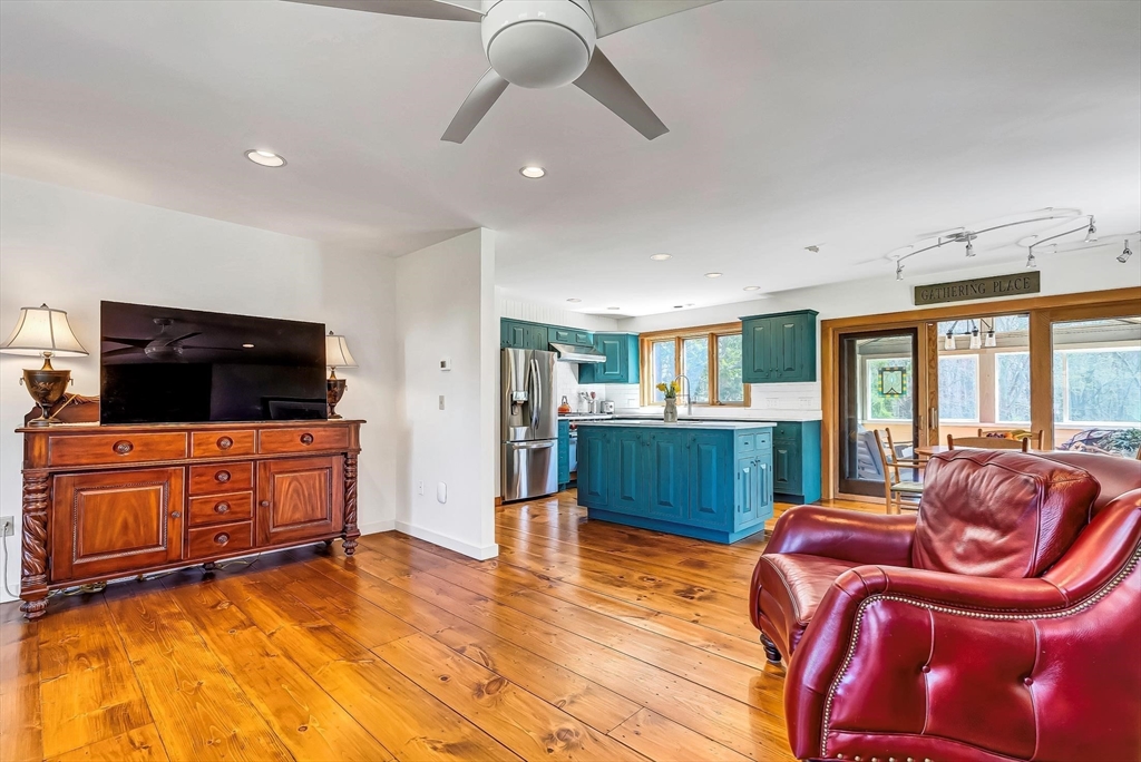 320 Chestnut Hill Road Millville, MA 01529 - Photo 8 of 42 Gallery Image 8