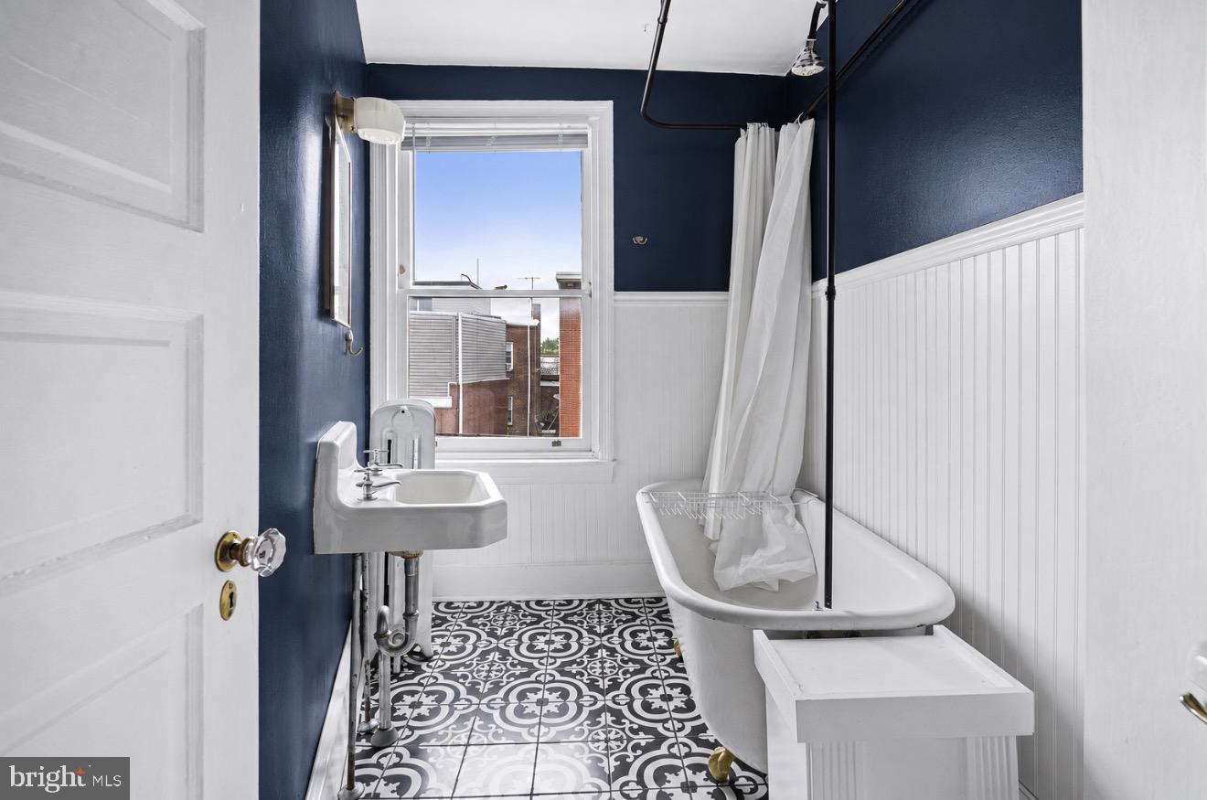 334 Reed Street Philadelphia, PA 19147 - Photo 37 of 38
