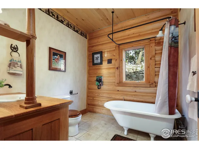 $1,395,000 | 370 Blue Mountain Trail, Lyons, CO 80540