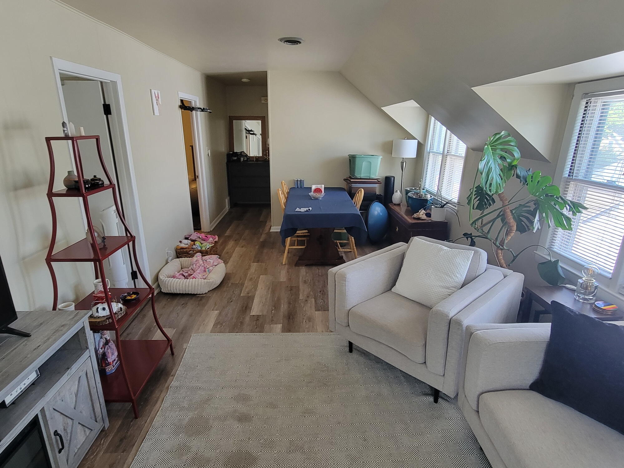 217 North 61st Street Milwaukee, WI 53213 - Photo 14 of 26 upper living room3