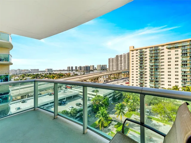 $2,500 | 19380 Collins Avenue, Unit 1005, Sunny Isles Beach, FL 33160