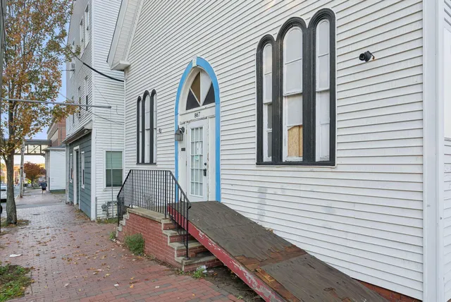 $549,000 | 867 Congress Street, Portland, ME 04102
