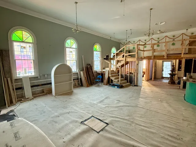 $549,000 | 867 Congress Street, Portland, ME 04102