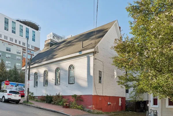 $525,000 | 867 Congress Street, Portland, ME 04102