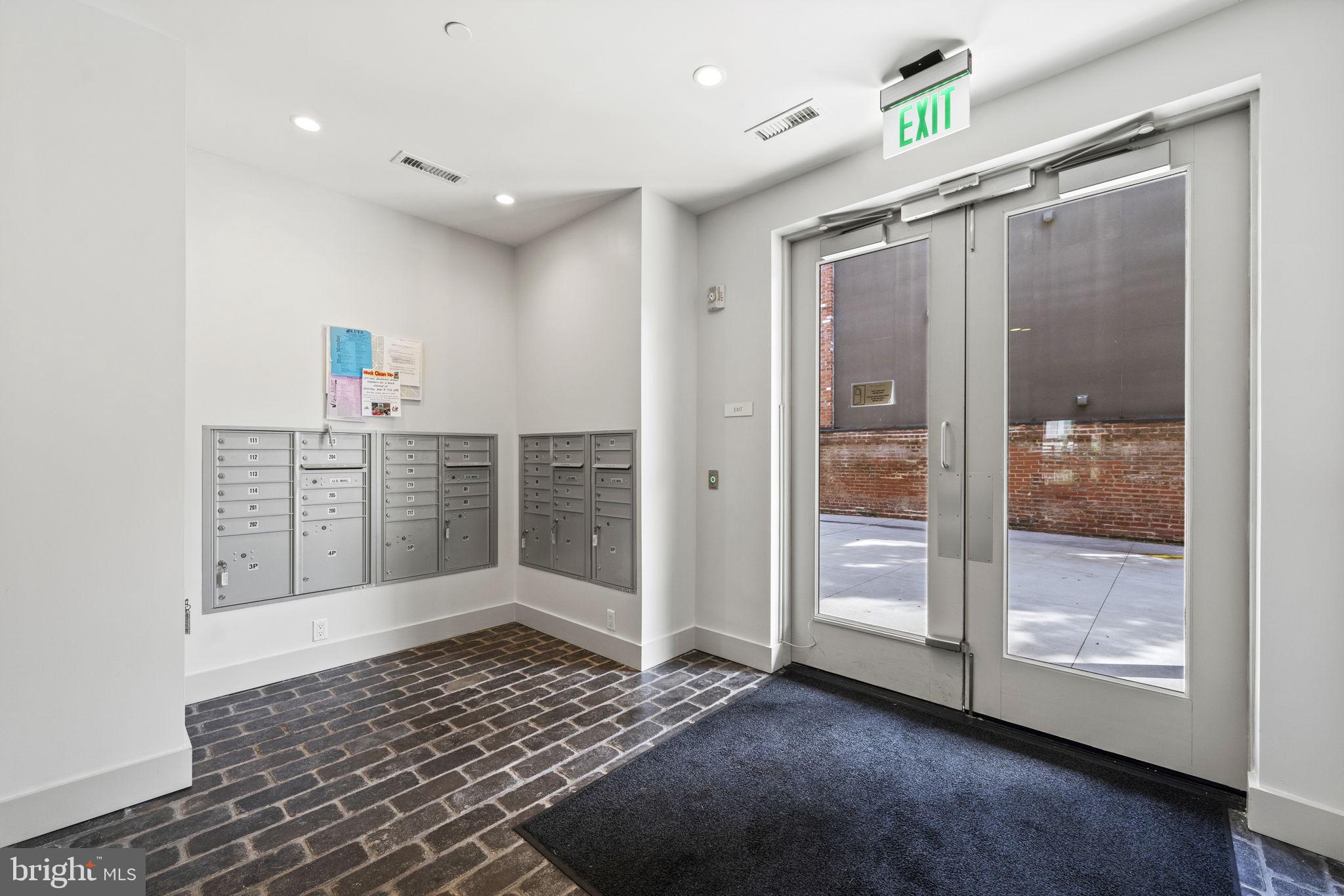 1324 E Street Southeast, Unit 101 Washington, DC 20003 - Photo 32 of 40