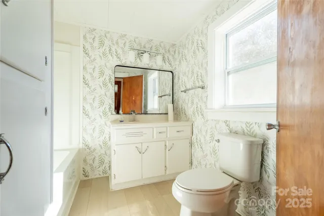 $299,000 | 2028 Highway 70, Connelly Springs, NC 28612