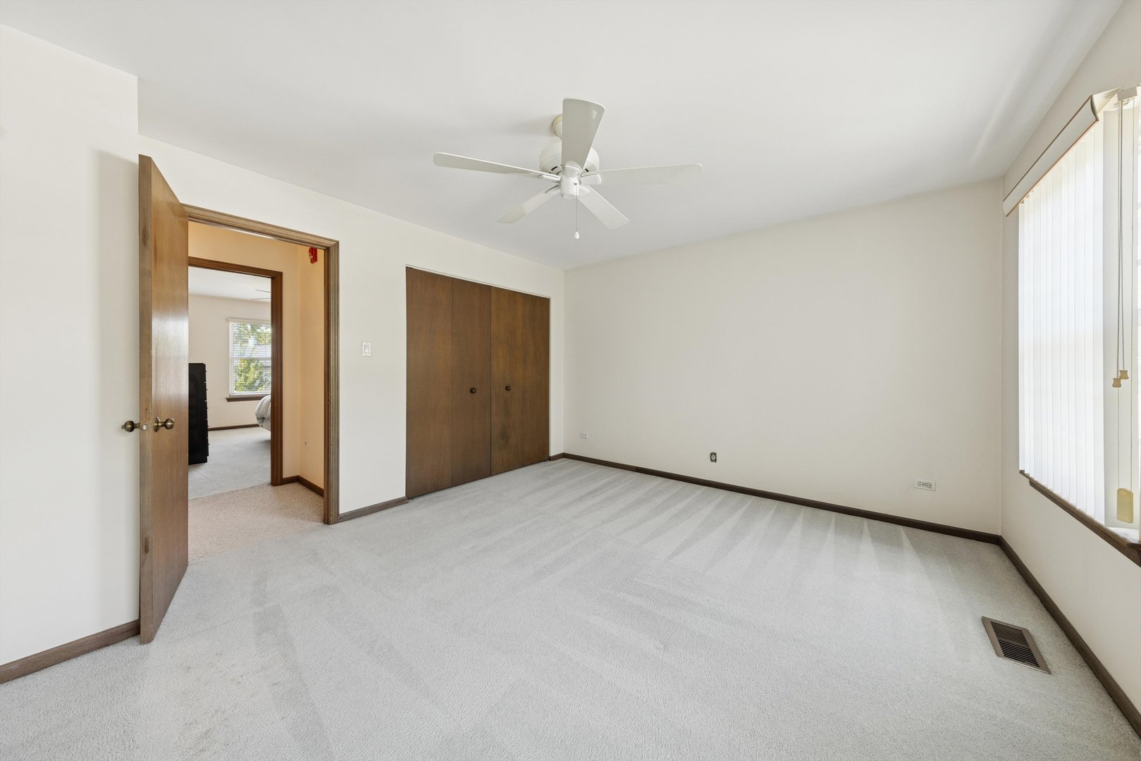 8320 High Point Circle, Unit 8230F Darien, IL 60561 - Photo 11 of 18