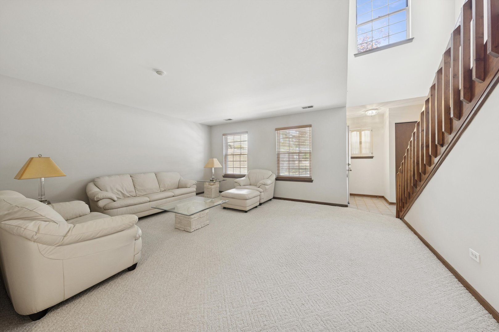 8320 High Point Circle, Unit 8230F Darien, IL 60561 - Photo 3 of 18