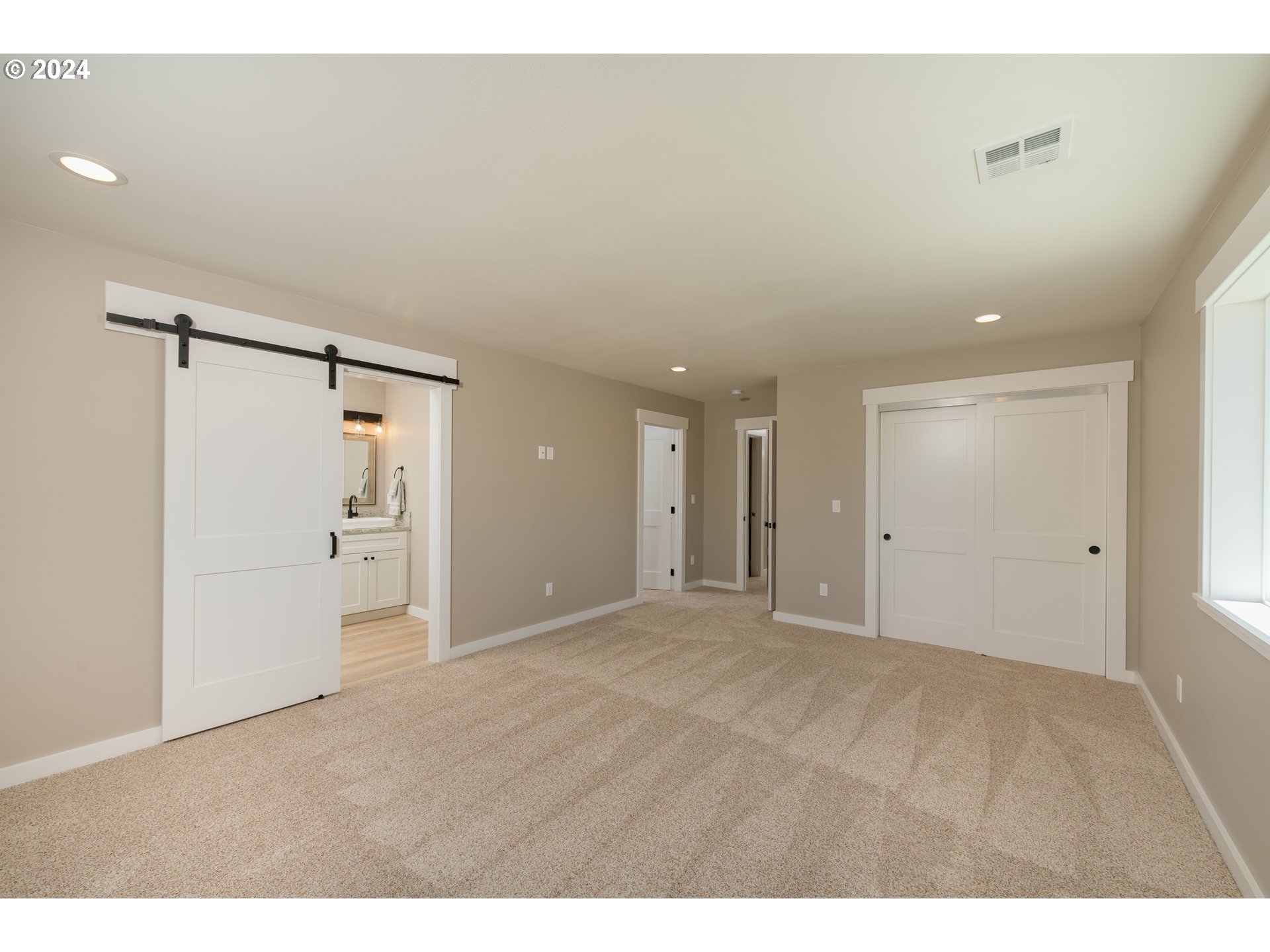 1324 Sea Ridge Lane Gearhart, OR 97138 - Photo 17 of 21 a view of an empty room