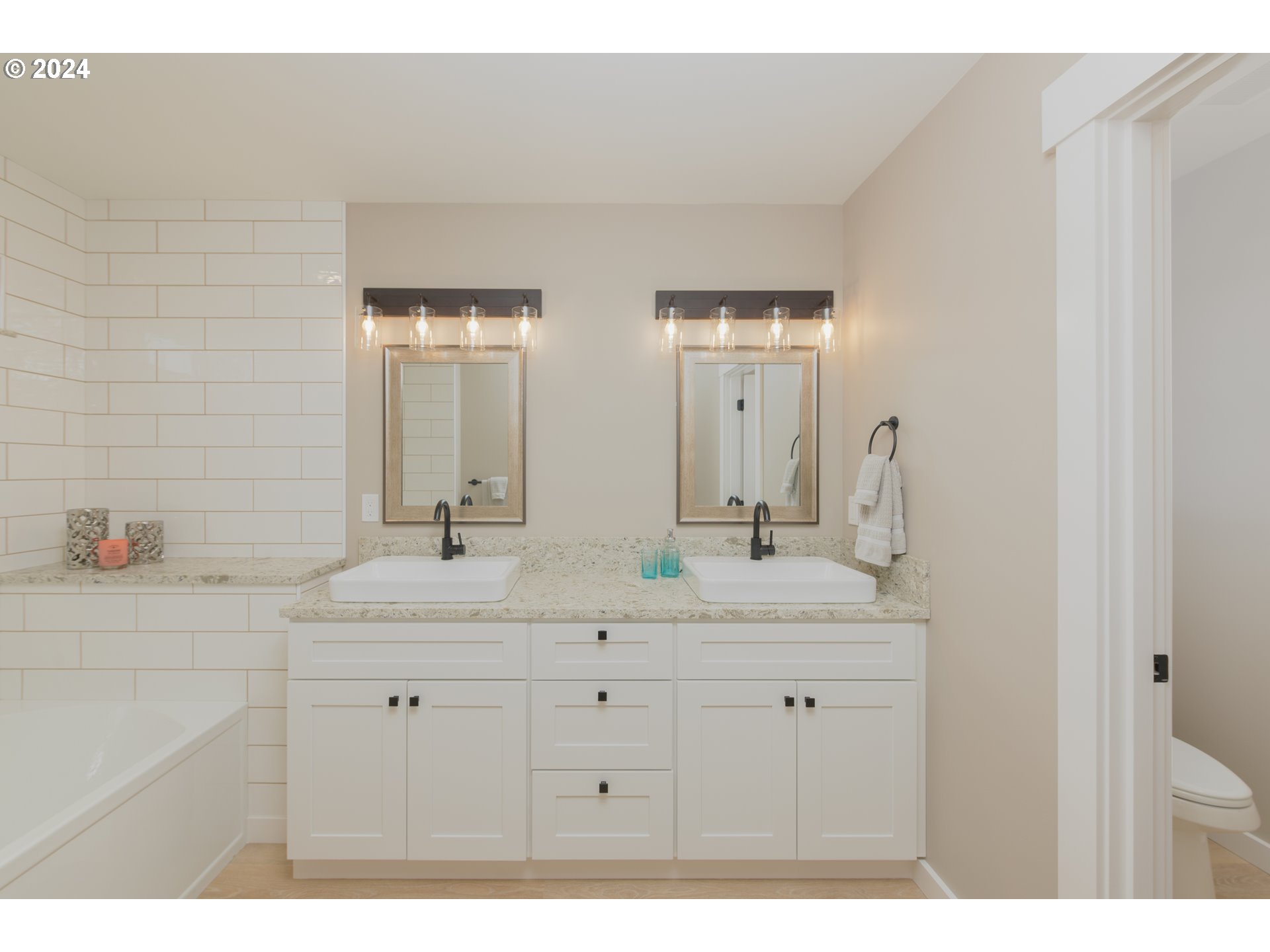 1324 Sea Ridge Lane Gearhart, OR 97138 - Photo 18 of 21 a bathroom with a sink and a mirror