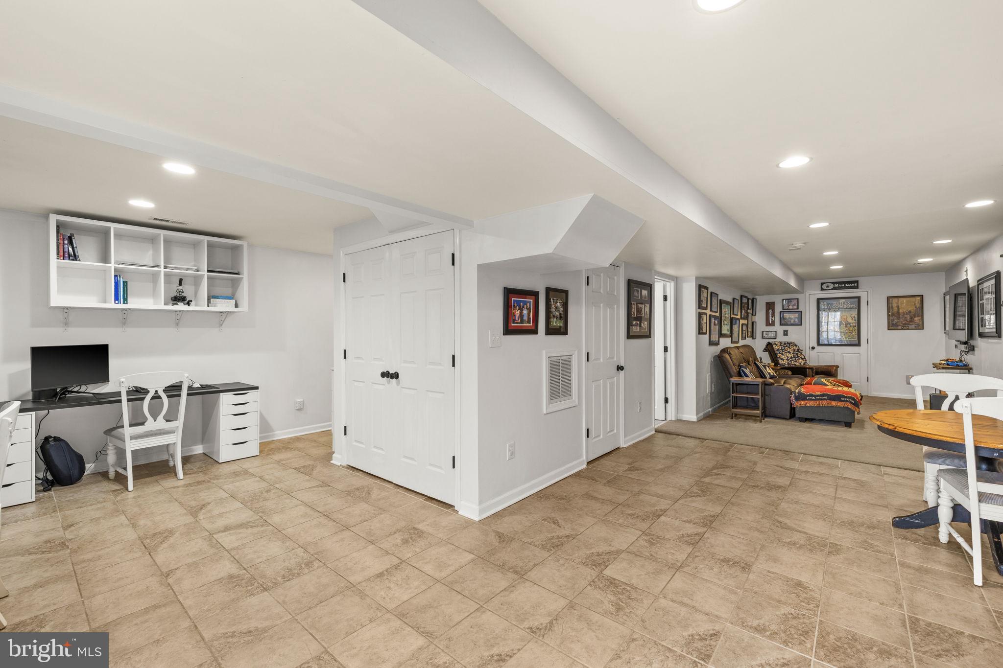 6463 Wheeler Drive King George, VA 22485 - Photo 32 of 57 a view of a livingroom with furniture and furniture