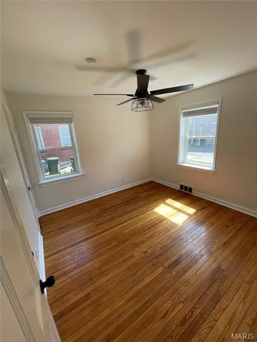 $469,500 | 1060 East Linden Avenue, Richmond Heights, MO 63117